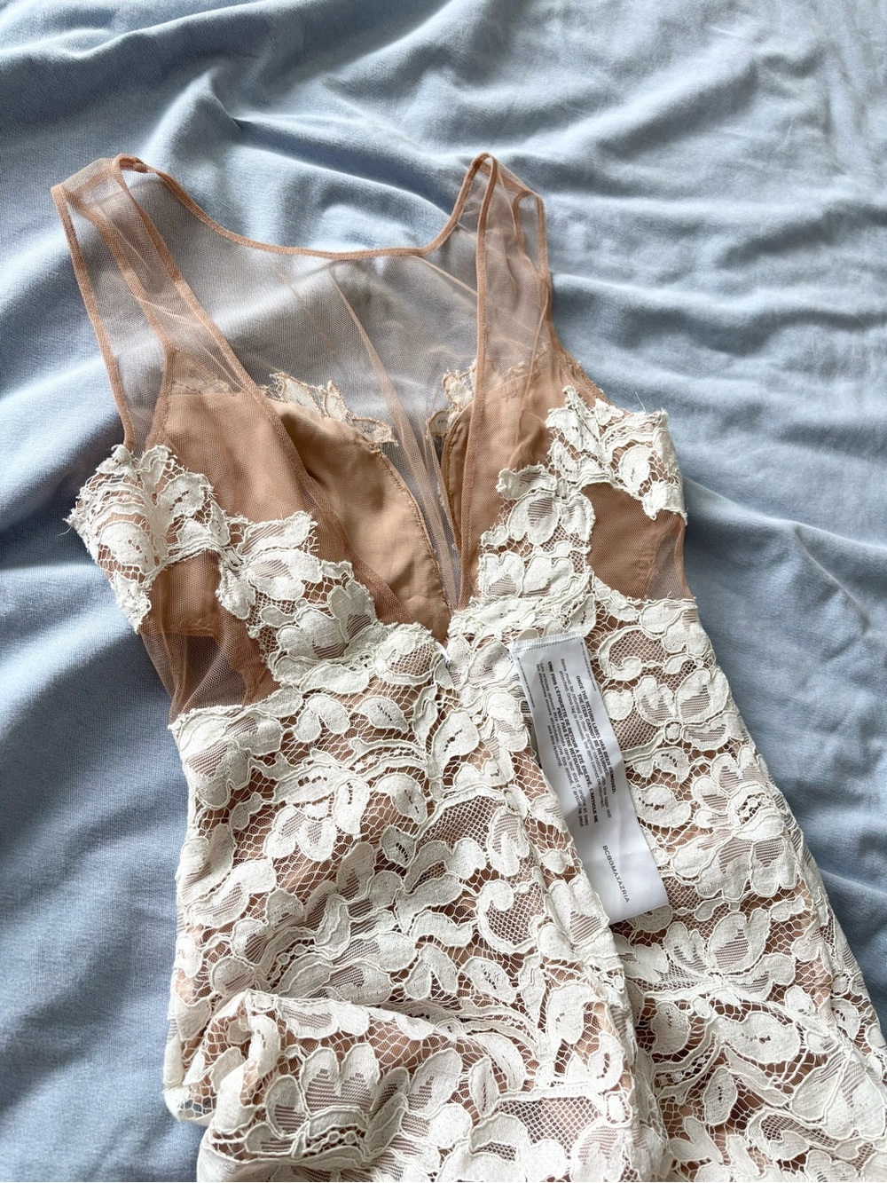 ✨💍NWT✨💍 BCBG LACE WEDDING GOWN SZ:4 - Picture 8 of 11